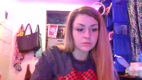 Snapshot of xkittymeowz chatting on 02.08.26 xkittymeowz online show from 02.08.26