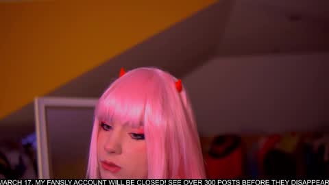 Snapshot of xlanabunny chatting on 02.24.25 xlanabunny online show from 02.24.25