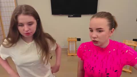 Snapshot of xlanabunny chatting on 10.06.25 xlanabunny online show from 10.06.25