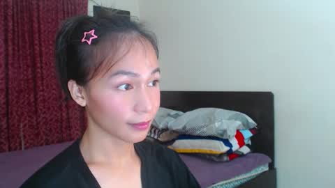 Snapshot of xlovely_destinyx chatting on 12.12.24 Alice online show from 12.12.24