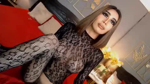Snapshot of xno_other_womanx chatting on 12.17.24 xno_other_womanx online show from 12.17.24