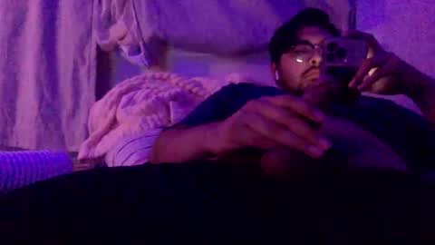 Snapshot of xob3n chatting on 12.04.24 Alejandro FullMoon online show from 12.04.24