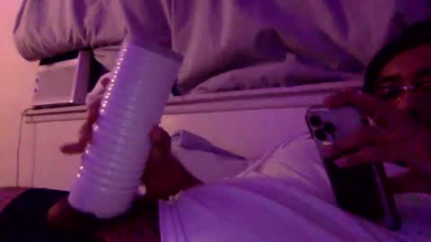 Snapshot of xob3n chatting on 02.28.25 Alejandro FullMoon online show from 02.28.25