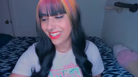 Rae  online show from 12.05.24