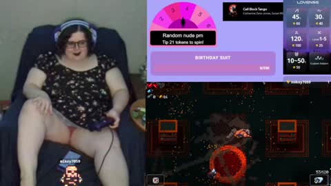 Snapshot of xonerdykitty chatting on 12.13.24 Nerdykitty online show from 12.13.24