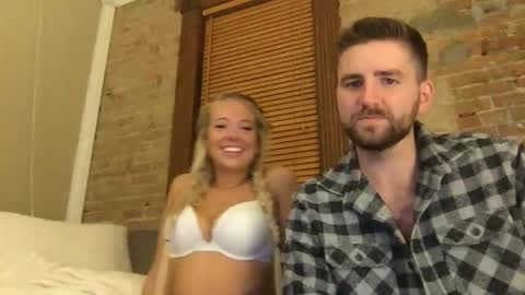 xoprincesspeachxo online show from 10.22.25
