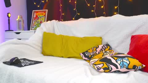 Snapshot of xorylan chatting on 01.23.25 XoRylan online show from 01.23.25