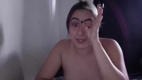 Snapshot of xoxo_k chatting on 12.20.24 Miss K online show from 12.20.24