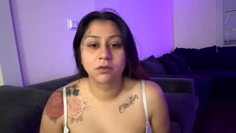 Snapshot of xoxoalizehibaby chatting on 11.07.25 xoxoalizehibaby online show from 11.07.25