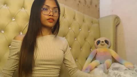 Snapshot of xpinaycreamcockx chatting on 01.17.26 JHANA online show from 01.17.26