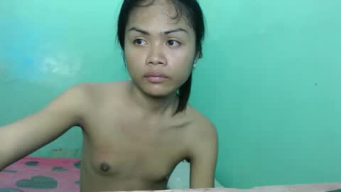 Snapshot of xpinaycreamcockx chatting on 04.05.26 JHANA online show from 04.05.26