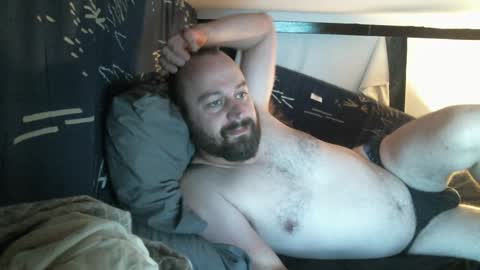 Snapshot of xredchestedx chatting on 01.01.25 Red online show from 01.01.25