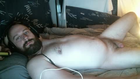 Snapshot of xredchestedx chatting on 01.12.25 Red online show from 01.12.25