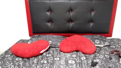 Snapshot of xshopyx chatting on 01.18.25 xshopyx online show from 01.18.25