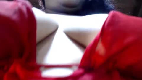 Snapshot of xshopyx chatting on 01.18.25 xshopyx online show from 01.18.25