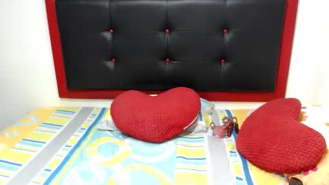 Snapshot of xshopyx chatting on 02.23.25 xshopyx online show from 02.23.25