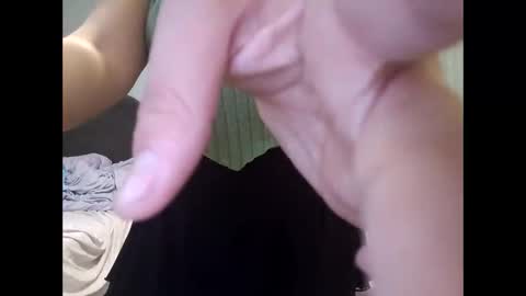 Snapshot of xsillymillyx chatting on 11.05.25 Mille online show from 11.05.25