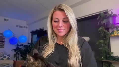 xstellabeex online show from 01.10.25