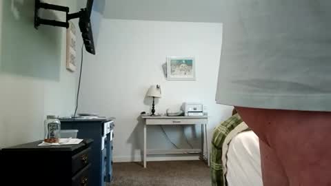 Snapshot of xtreme1970 chatting on 02.18.25 Xtreme online show from 02.18.25