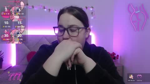 Snapshot of xx_daniella_xx chatting on 04.28.26 xx daniella xx online show from 04.28.26