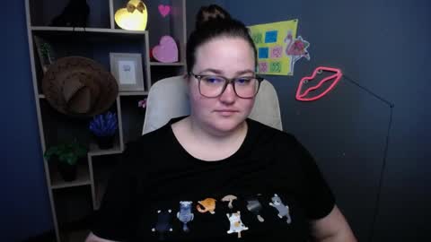 Snapshot of xx_daniella_xx chatting on 05.16.26 xx daniella xx online show from 05.16.26