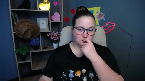 Snapshot of xx_daniella_xx chatting on 05.16.26 xx daniella xx online show from 05.16.26