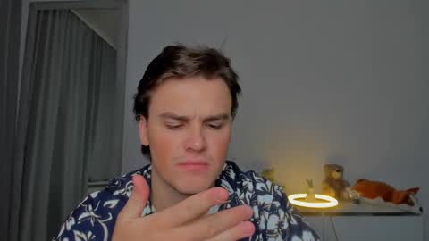 Snapshot of xx_raul_xx_ chatting on 09.22.25 raul online show from 09.22.25