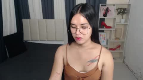 Snapshot of xxbigcockchloexx chatting on 10.10.25 CHLOES ROOM online show from 10.10.25