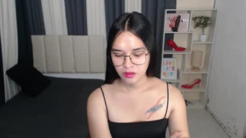Snapshot of xxbigcockchloexx chatting on 10.14.25 CHLOES ROOM online show from 10.14.25