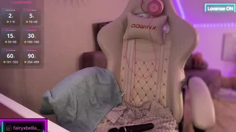 Snapshot of xxfairyxgiiirlxx chatting on 10.24.25 xxfairyxgiiirlxx online show from 10.24.25
