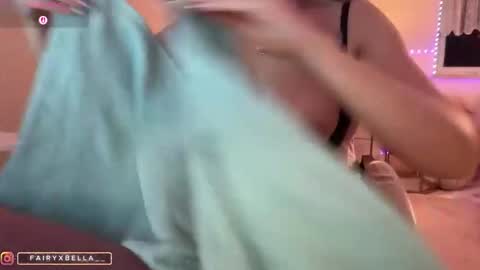 Snapshot of xxfairyxgiiirlxx chatting on 01.13.26 xxfairyxgiiirlxx online show from 01.13.26