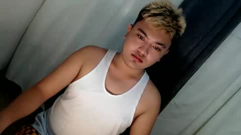 Snapshot of xxhotloyd_cummerx chatting on 03.08.26 Loyd online show from 03.08.26