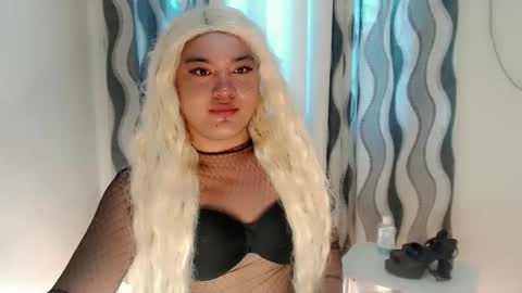 Snapshot of xxhotloyd_cummerx chatting on 03.27.26 Loyd online show from 03.27.26