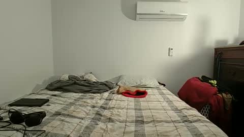 Snapshot of xxjasoneecx chatting on 12.09.24 XxJasoncxX online show from 12.09.24