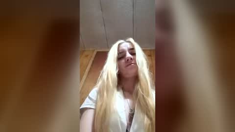 Snapshot of xxjessiebugxx chatting on 07.08.26 xxjessiebugxx online show from 07.08.26