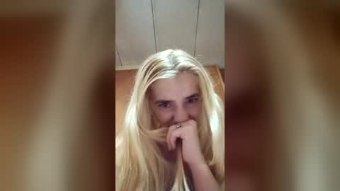 Snapshot of xxjessiebugxx chatting on 07.26.26 xxjessiebugxx online show from 07.26.26