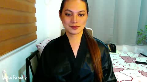 Snapshot of xxjulielovesyouxx chatting on 07.17.26 July online show from 07.17.26