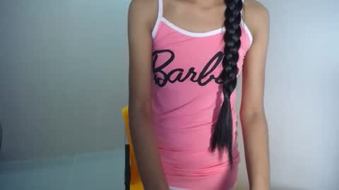 Snapshot of xxkayjeanxx chatting on 11.23.25 Aya online show from 11.23.25