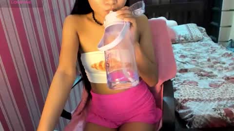 Snapshot of xxkayjeanxx chatting on 02.16.26 Aya online show from 02.16.26