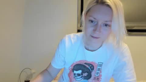 Snapshot of xxkimber_bentonxx chatting on 01.03.25  Next online Monday to Friday 10am till 2pm UK time online show from 01.03.25