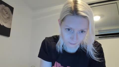 Snapshot of xxkimber_bentonxx chatting on 01.05.25  Next online Monday to Friday 10am till 2pm UK time online show from 01.05.25