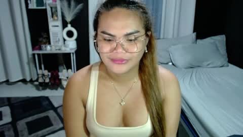 Kylie Smith online show from 06.03.26