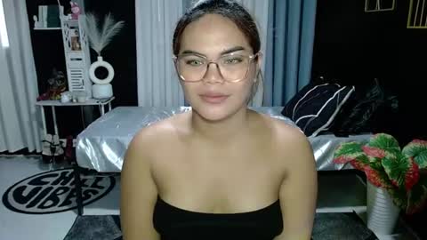 Kylie Smith online show from 06.11.26