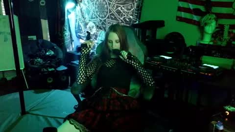 Lilith online show from 04.25.26
