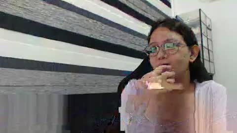  Kaycee  online show from 03.30.26