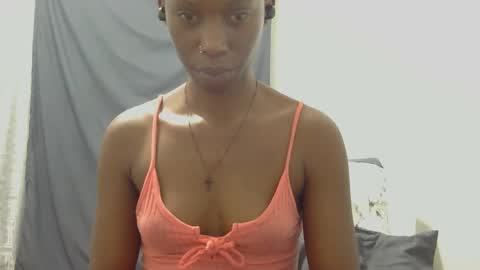 Snapshot of xxsexytalia28 chatting on 02.27.25 xxsexytalia28 online show from 02.27.25