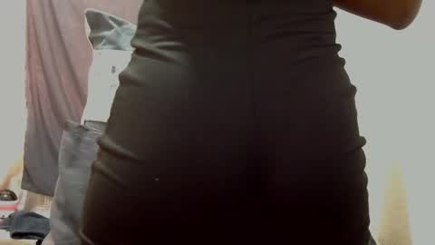 Snapshot of xxsexytalia28 chatting on 03.03.25 xxsexytalia28 online show from 03.03.25