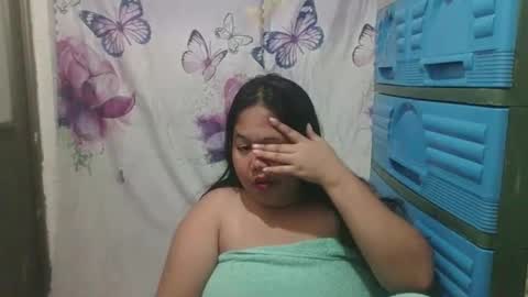 Snapshot of xxsia24xx chatting on 01.19.25 Cheche online show from 01.19.25