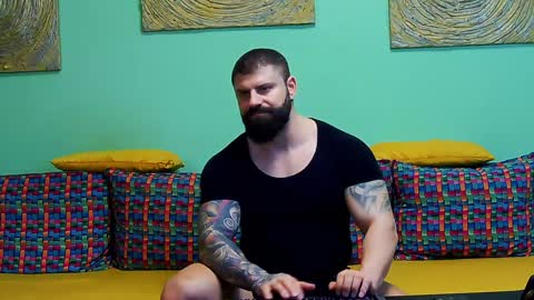 Snapshot of xxtreamleonard chatting on 02.06.25 Xtream Leonard online show from 02.06.25