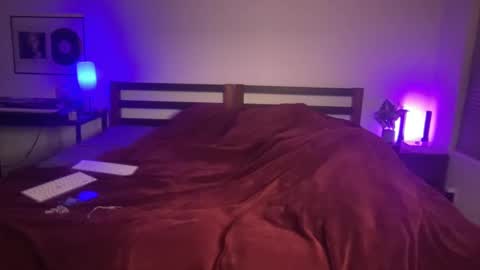 Snapshot of xxtremeinsertions chatting on 12.22.24 xxtremeinsertions online show from 12.22.24